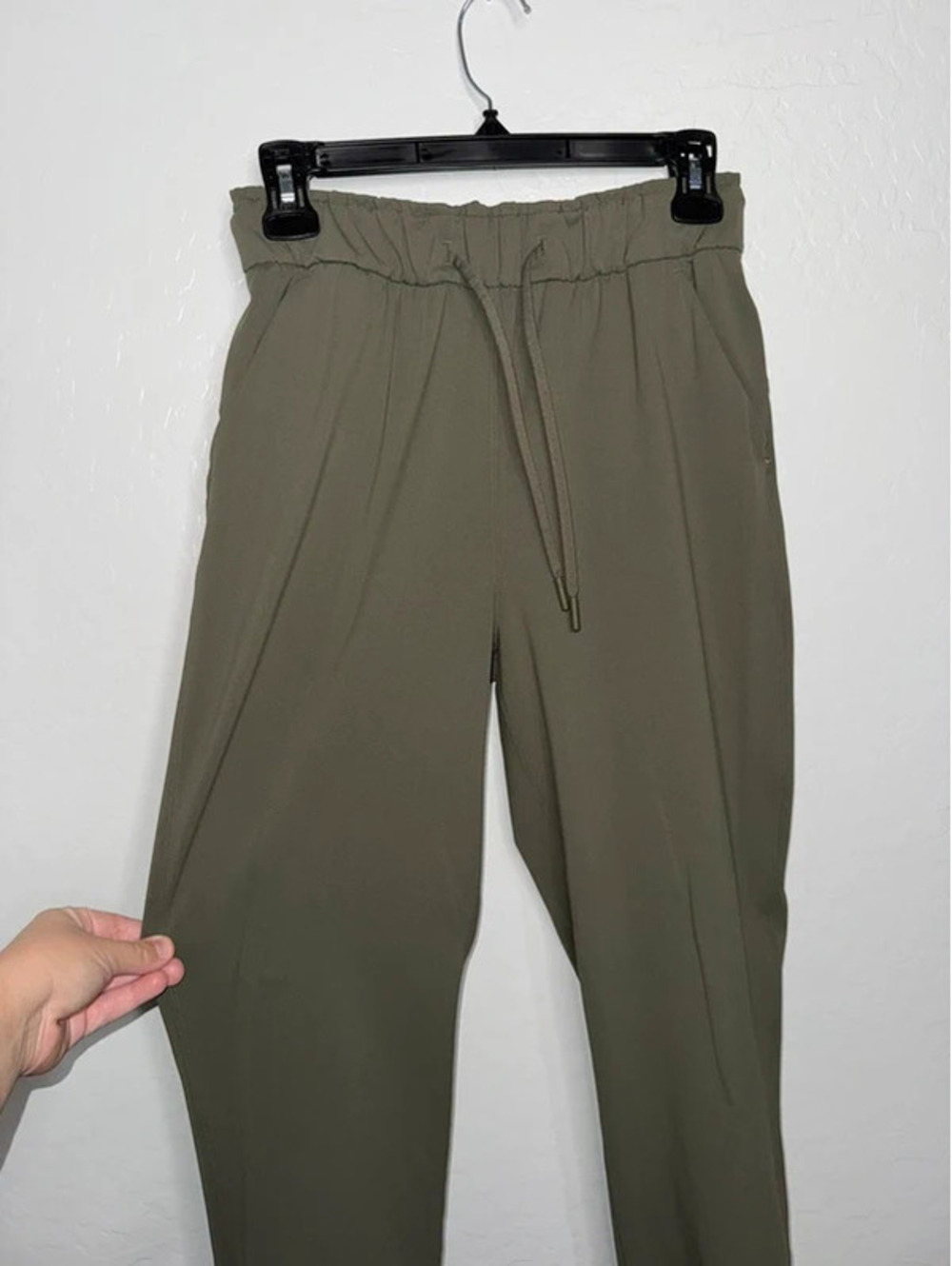 Lululemon Stretch High Rise Jogger Pants Green Ready To Rulu Womens size 4